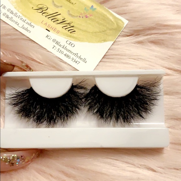 3D Glam Mink Lash Strips - Picture 3 of 8